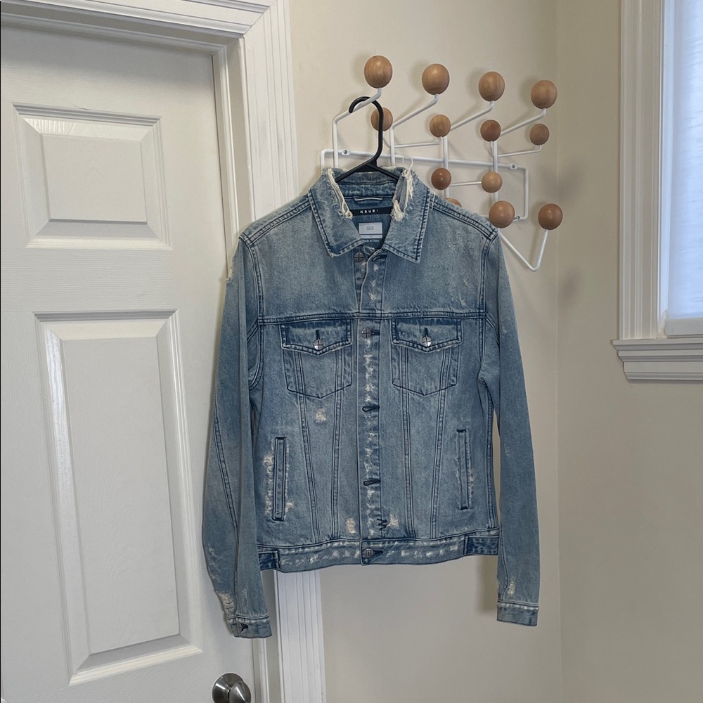 KSUBI - Classic button Down Denim Jean Jacket - Light Wash - M